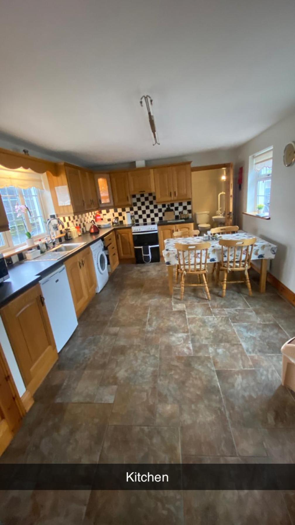 Cheerful 3 Bedroom Country Farm House Ennis Bagian luar foto